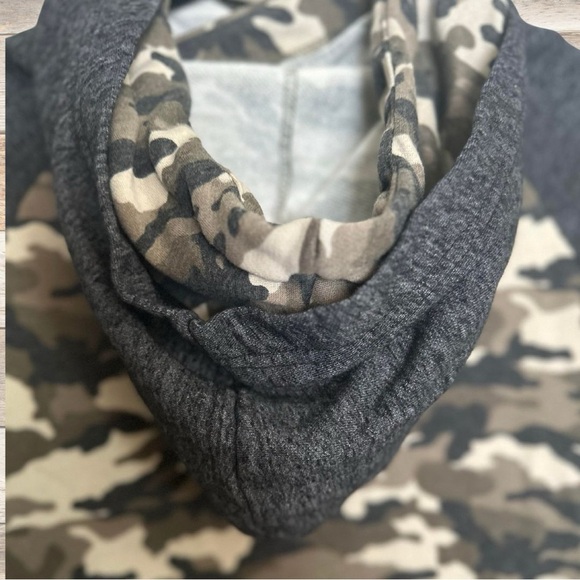 Ampersand Ave Camo Double Hoodie - Picture 5 of 6